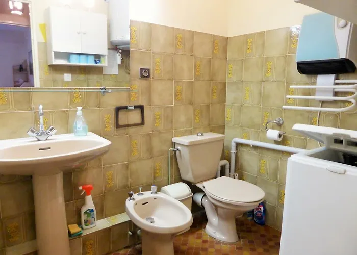4pa133 Avec Piscine Et Parking Collioure